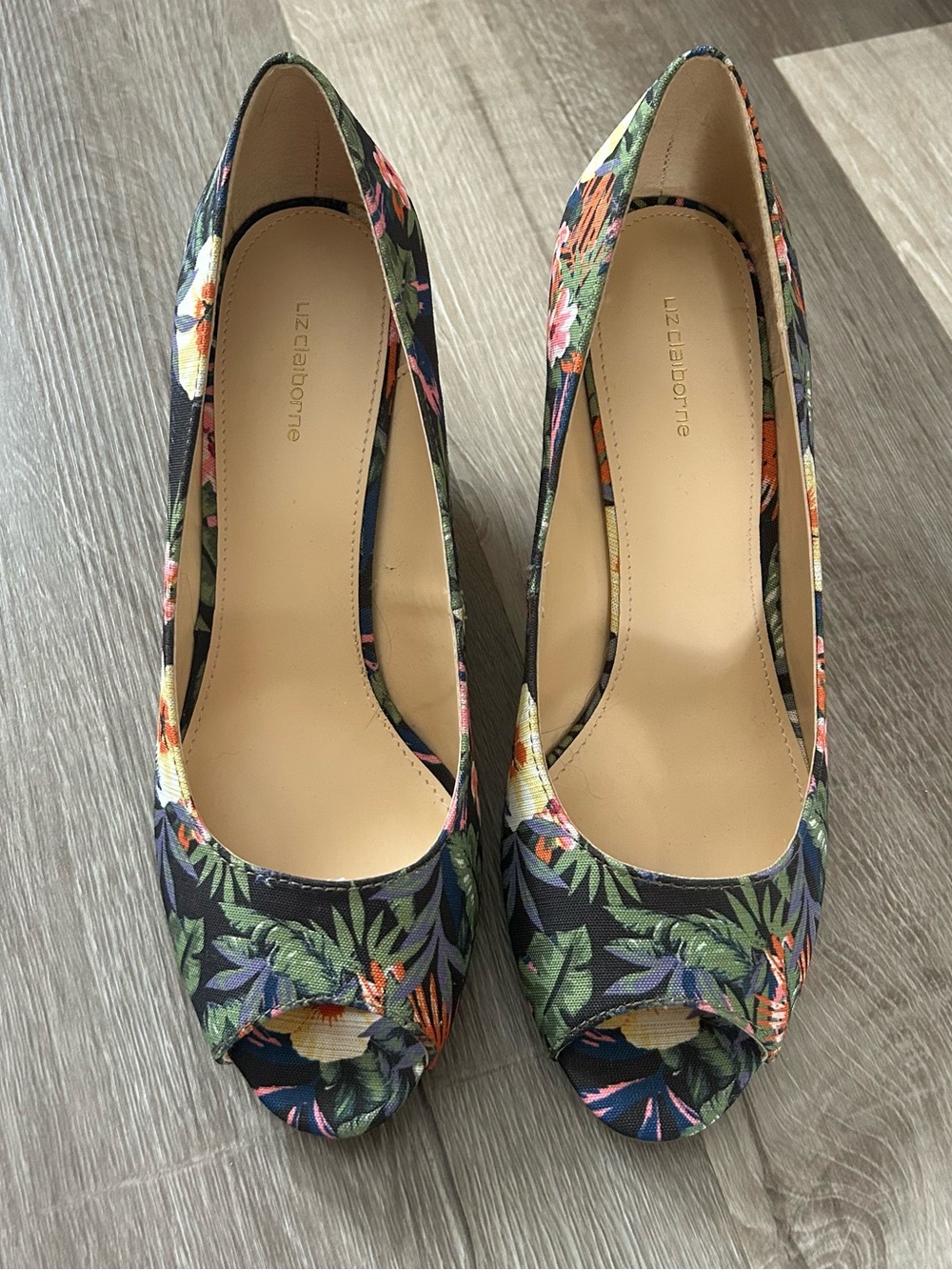 Liz Claiborne Black Floral Cork Wedge Peep-Toe Heels - Picture 4 of 11